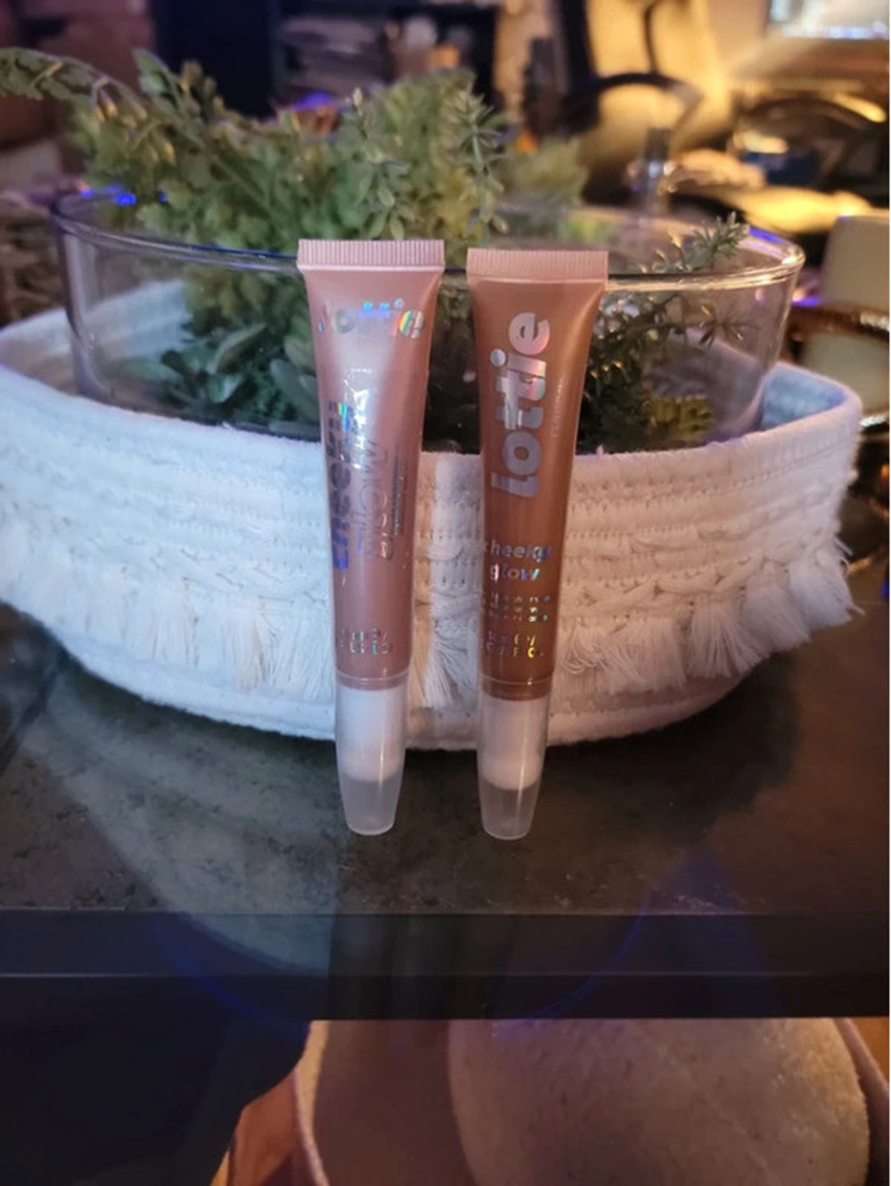 2 Lottie cheeky glow highlighters